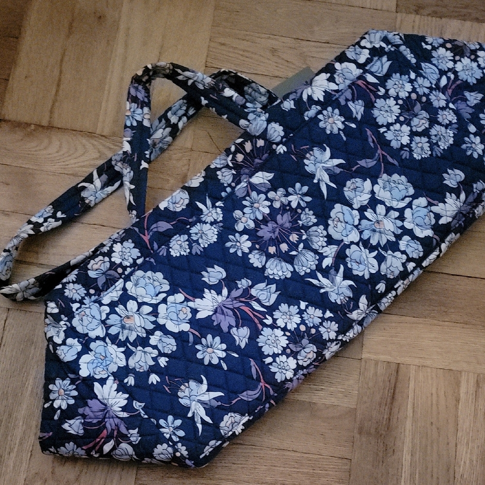 VERA BRADLEY/DUFFEL BAG